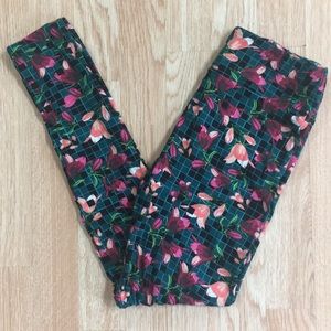 OS Lularoe leggings